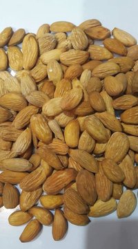 Almond Gurbandi