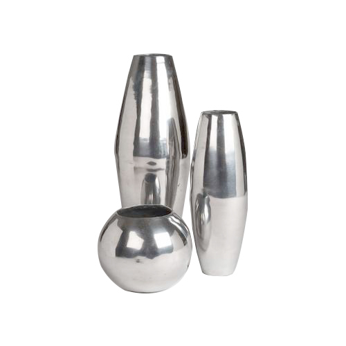 Polishing Aluminium Vase