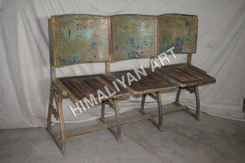 WOODEN CHAIR