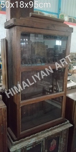 Wooden Cases and Kitchen