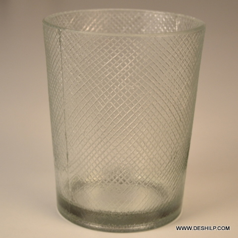 SMALL CLEAR ANTIQUE CUTTING WATER GLASS