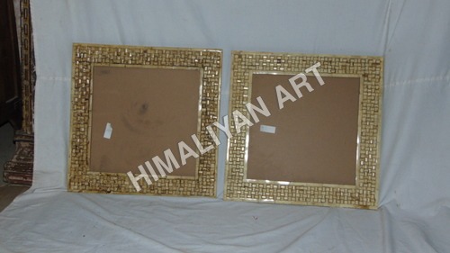 Wooden Bone Fitted Mirror Frame Length: 55 Centimeter (Cm)