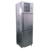 Commercial refrigerator