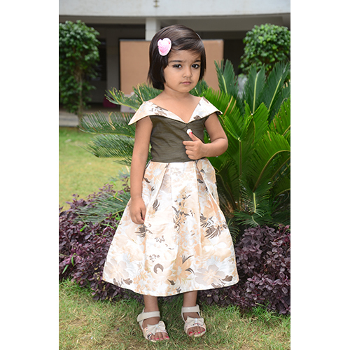 Girls Party Wear Dress Age Group: 1 To 5