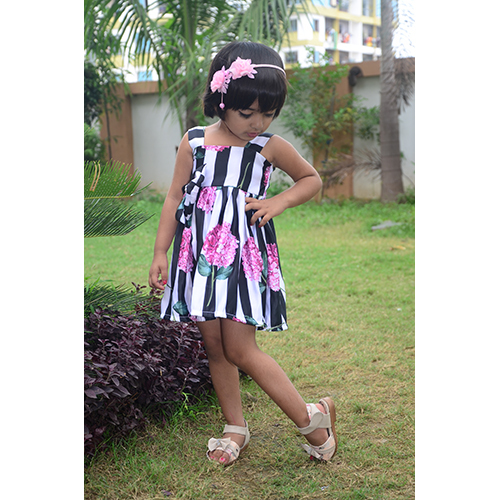 Designer Baby Frock Age Group: 0 To 5 Year