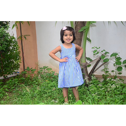 Stripe Baby Frock Age Group: 9 Month To 6 Year Old
