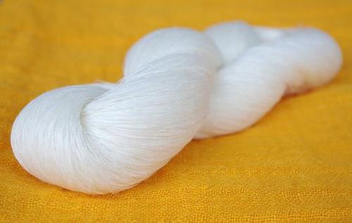 Combed Gassed Mercerized Bleached Yarn in Hank