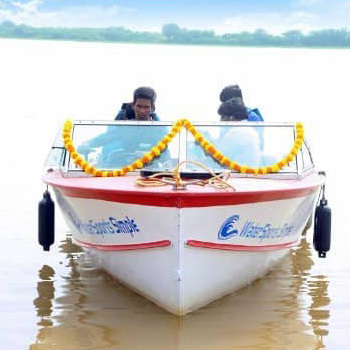 Six Person Speed Boats