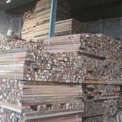 Safeda Wood Scrap Size: As Per Demand