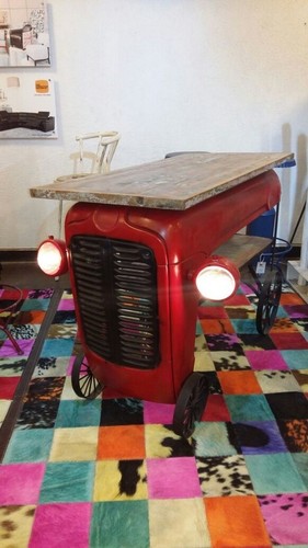 Machine Made Tractor Front Table