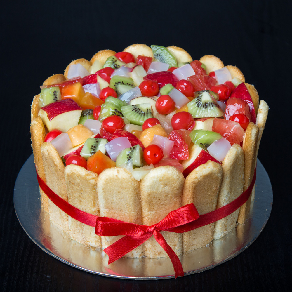 Fruit Wonderland Cake