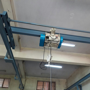 Eot Crane - Electric Hoist with Load Capacity up to 50 Tonne, Max Lifting Height 15 Mtr, Versatile Applications, Push Button & Radio Remote Control