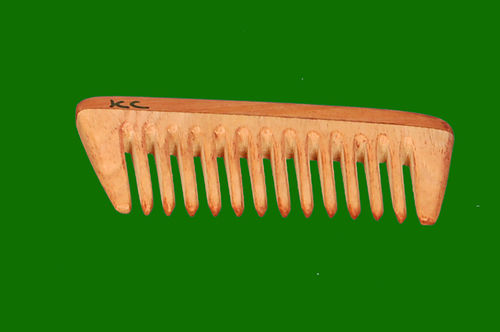 14 Teeth 4 x 2 Wooden Comb