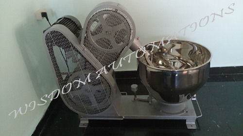 Dough Kneader Machine - Stainless Steel, 10L Capacity , Heavy-Duty Performance for Professional Bakeries