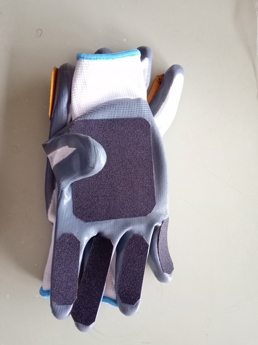 Abrasive Gloves