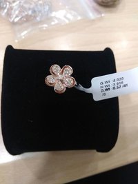 Ladies Diamond Ring - 18 Carat Gold, .70 Carat Vs1 Round Brilliant Natural Diamonds, White Color