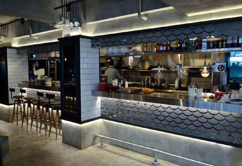 Silver Large Bar Display Counter