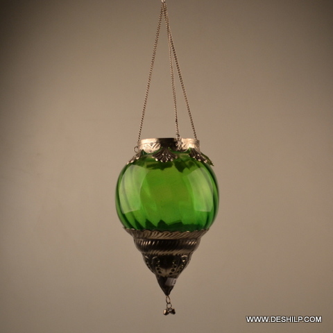 GREEN COLOR WITH METAL FITTINGS T LIGHT HOLDER