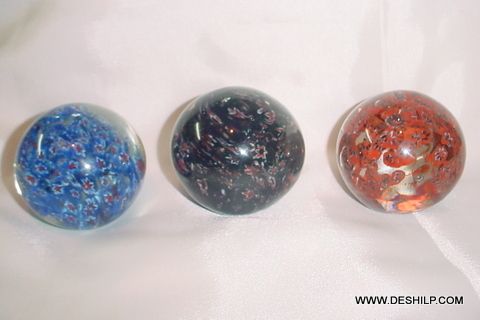 DECOR GLASS PAPER WEIGHTS