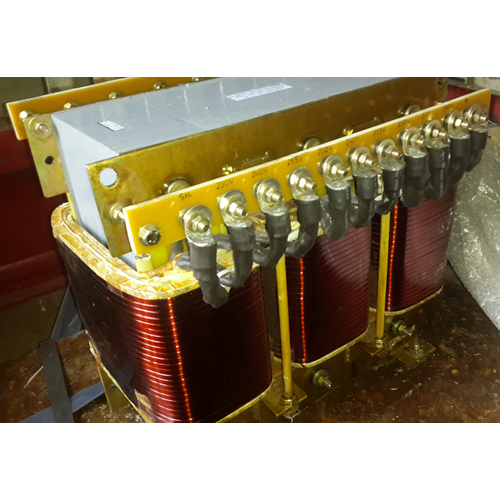 Air Cooled Three Phase Voltage Transformer