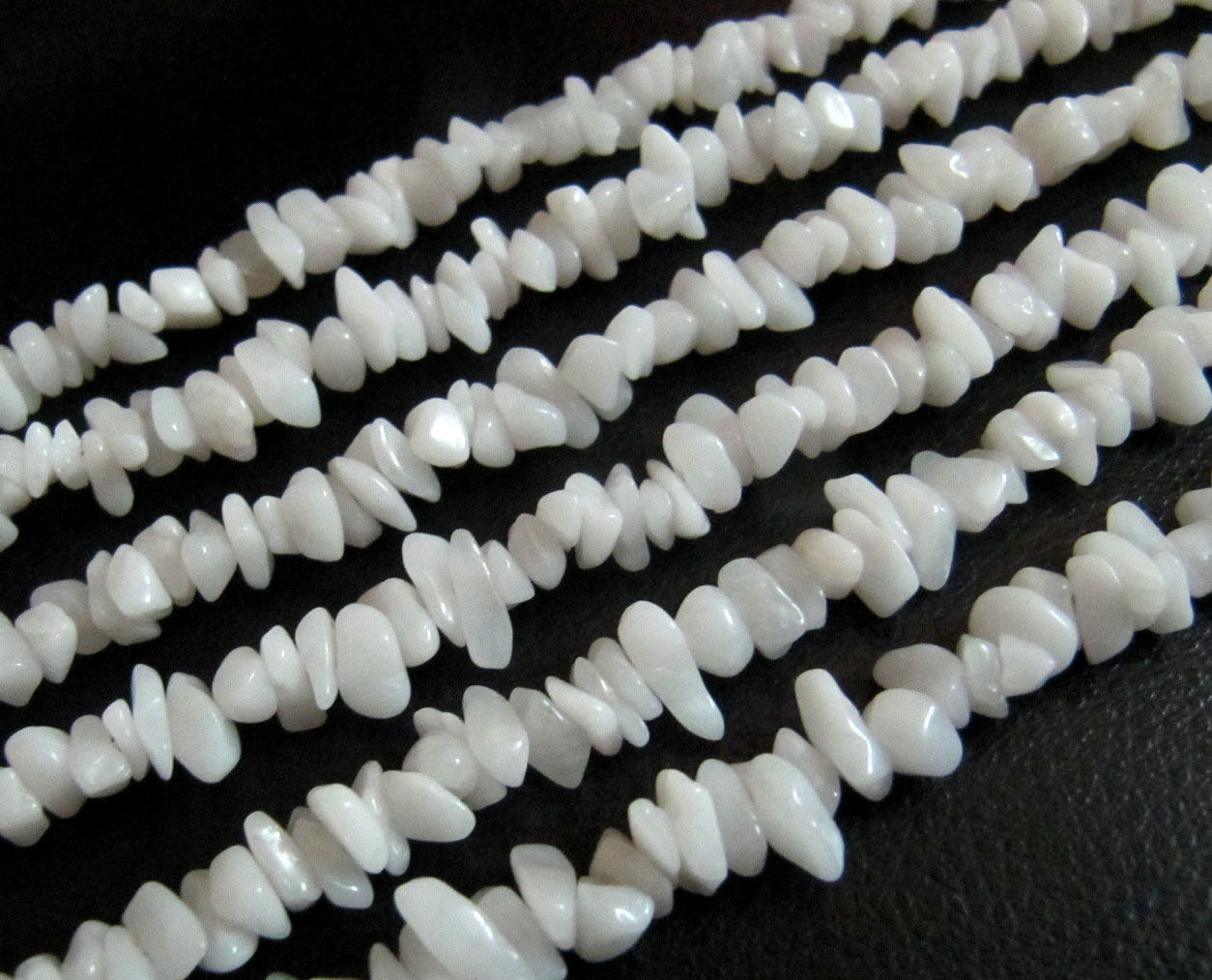 Natural White Agate Irregular Chip Gravel Uncut Nugget beads