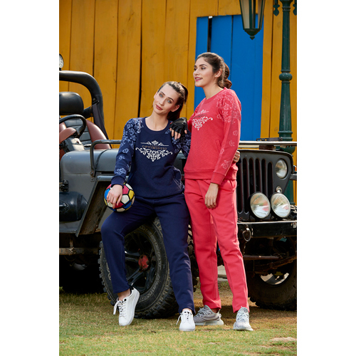 Track Suits Age Group: 18-25