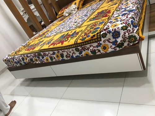 DESIGNER BED