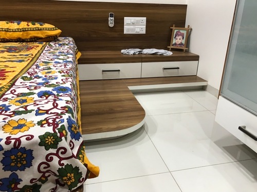 Platform bed