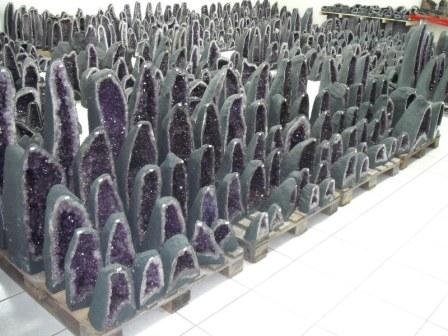 Amethyst Geodes Crystal Grade: Aaa