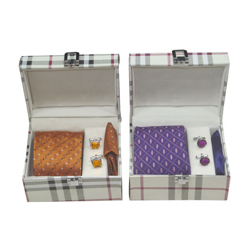 Mens Designer Tie With Cufflink Set