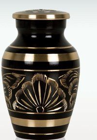 Gee Motif Large Cremation Urn Free Case