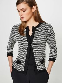 Black And White Cardigans Sweater In Ludhiana