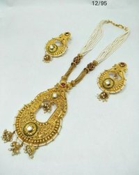 Artificial and Fashion Jewellery