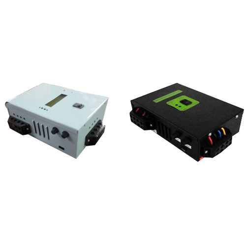 MPPT Solar Charge Controller - Iron Body, USB Type Connector | 3-Stage Charging, >95% Efficiency, LED Indicators, Robust Protection Features