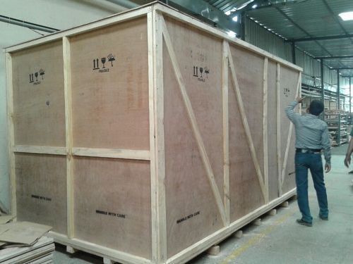 Heavy machinery packing wooden box