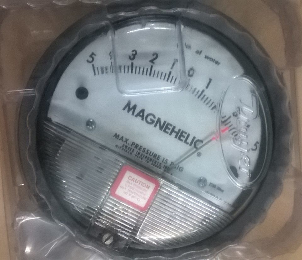 Dwyer 2000-OOD Magnehelic Differential Pressure Gauge