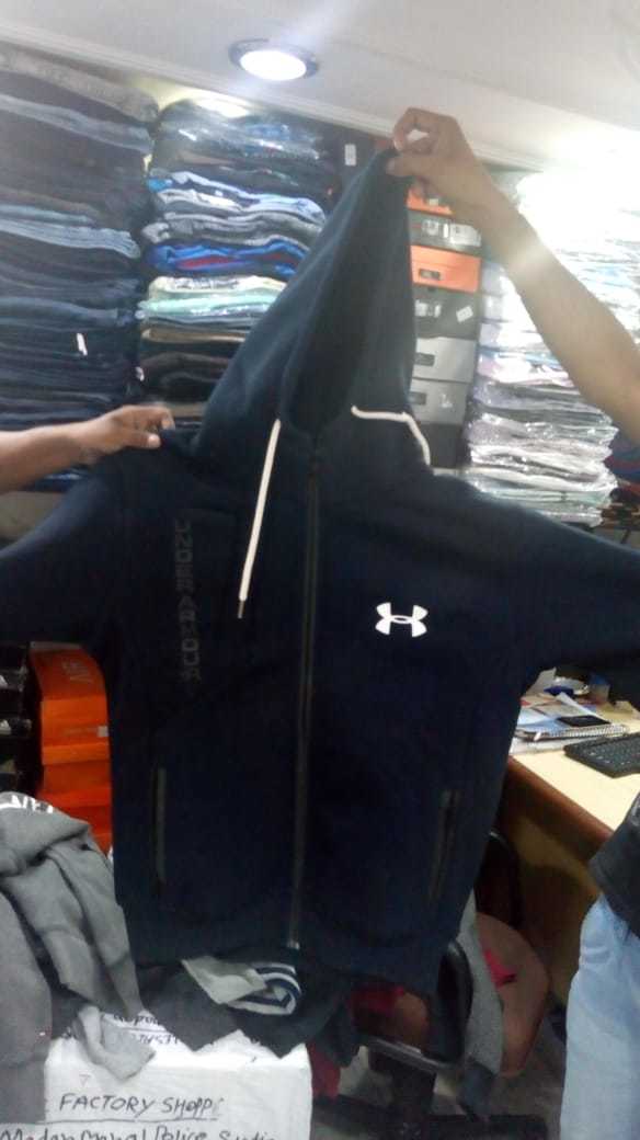 branded woolen / winter Jackets, Sweat shirts, Hudies with bill for resale in India