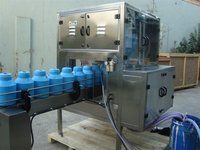 Engine Oil Filling Machine