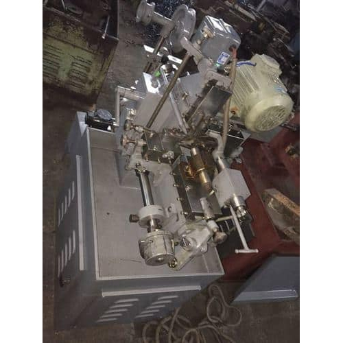Automatic nut Tapping Machine