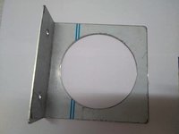 L Shape Plate Magnehelic Gauge - 1 Mm Thick, Stainless Steel 304 Material, Durable Ss Sheet For Industrial Applications
