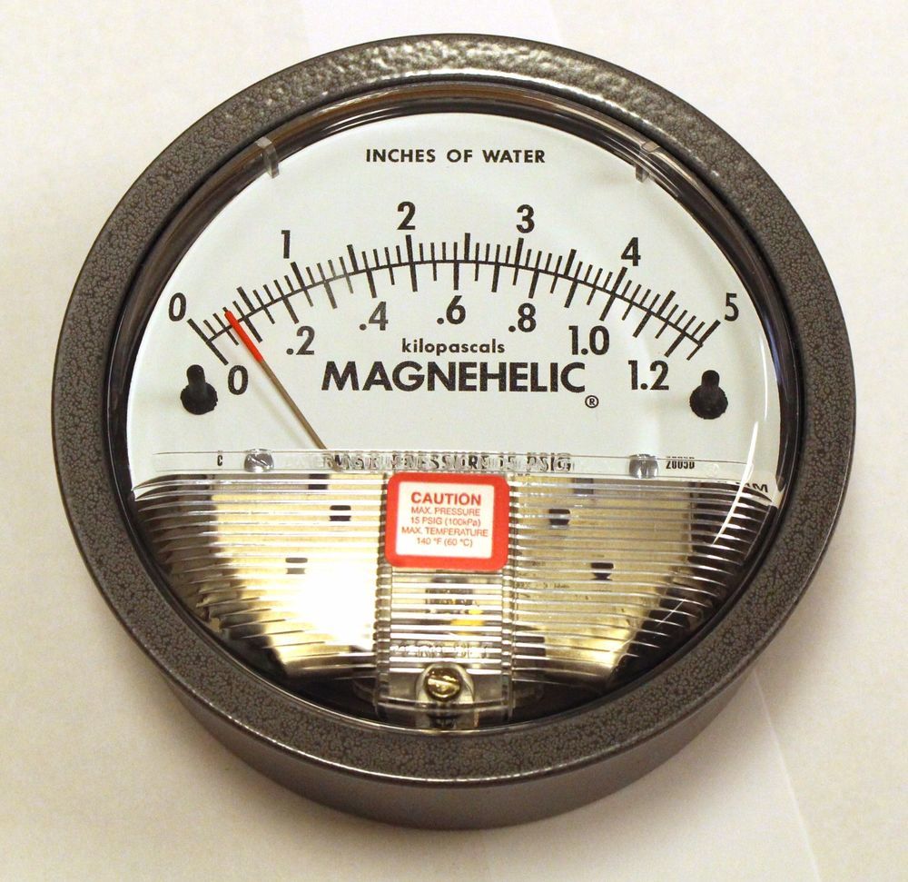 Dwyer 2005D Magnehelic Differential Pressure Gauge