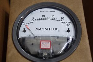 Dwyer 2025D Magnehelic Differential Pressure Gauge