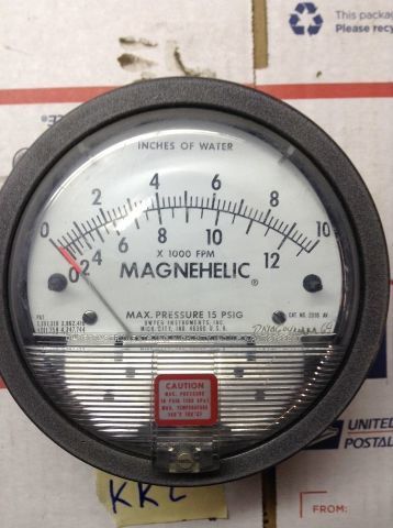 Dwyer 2010-AV Magnehelic Differential Pressure Gauge