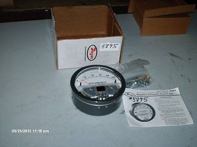 Dwyer 4004 Capsuhelic Differential Pressure Gauge