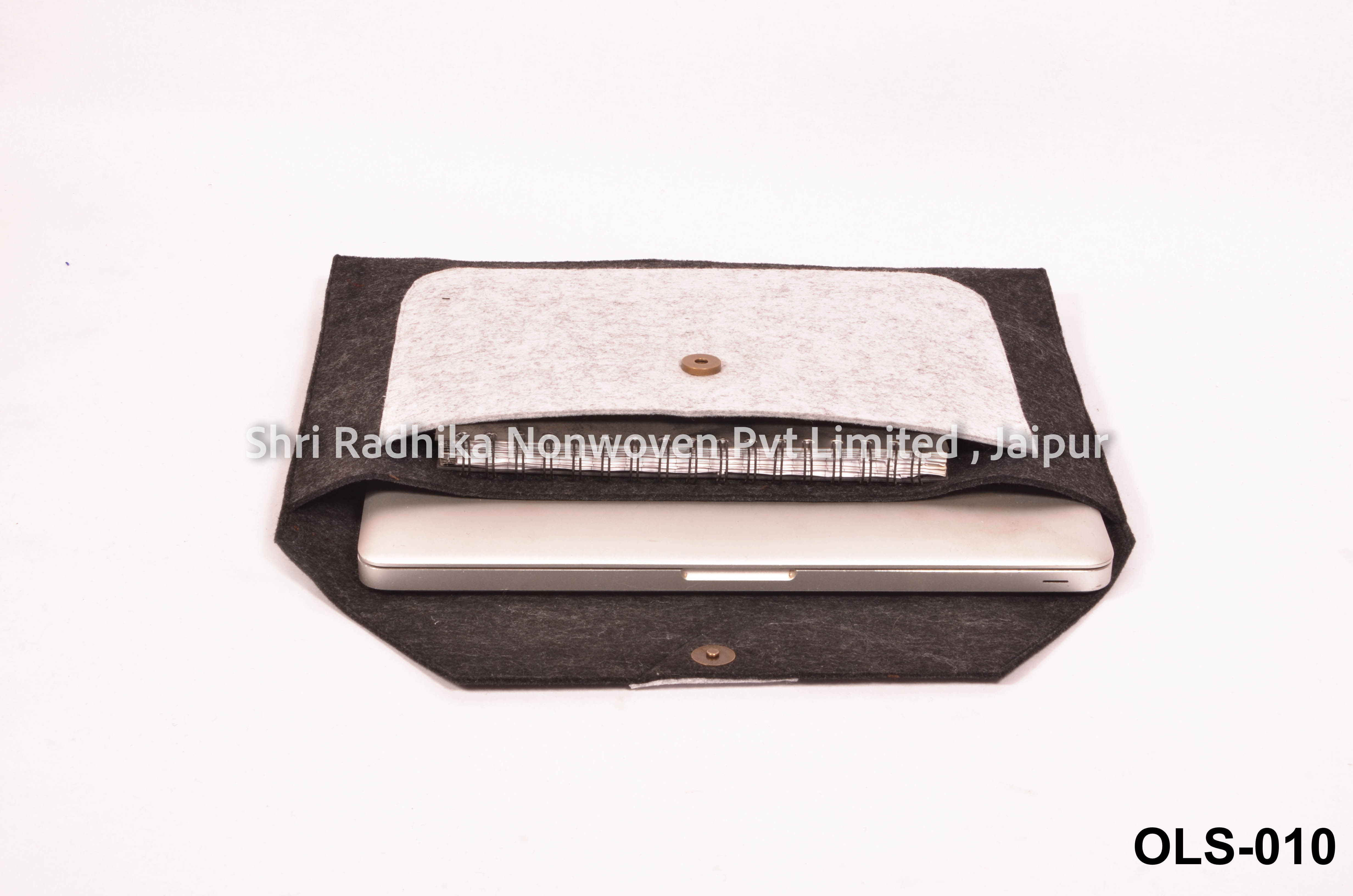 Masher felt Grey Laptop Sleeve