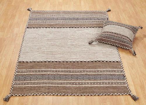 Durries With Cushion