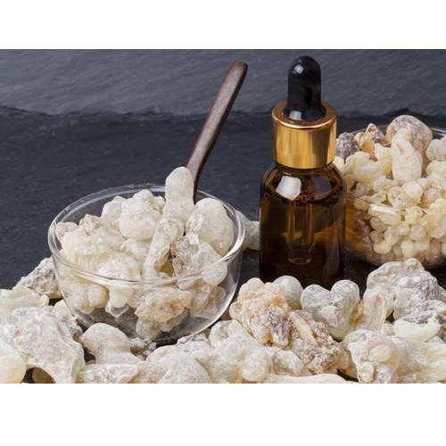 Frankincense Essential Oil - 100% Pure Herbal Extract Light Yellow with Greenish Tint Earthy Aroma Multi-Purpose Uses for Skin Care Aromatherapy and Immune Boosting