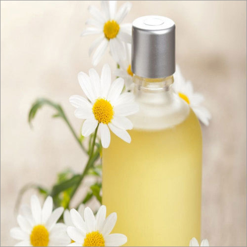 German Chamomile Hydrosol - Matricaria Chamomilla Extract, Light Yellow Liquid With Fresh Herbal Odor, 100% Pure, Ideal For Adults And Infants, 1-3 Years Shelf Life, Store In Cool Place