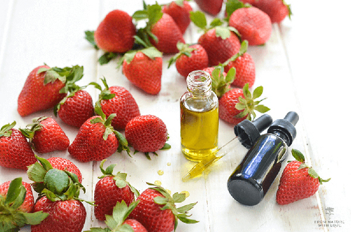 Strawberry Seed Carrier Oil Age Group: Infants