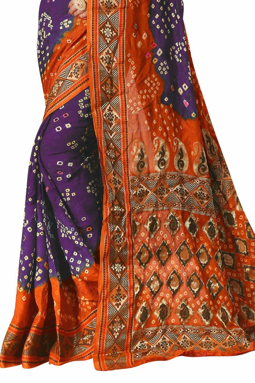 Flower Design Bandhani Saree
